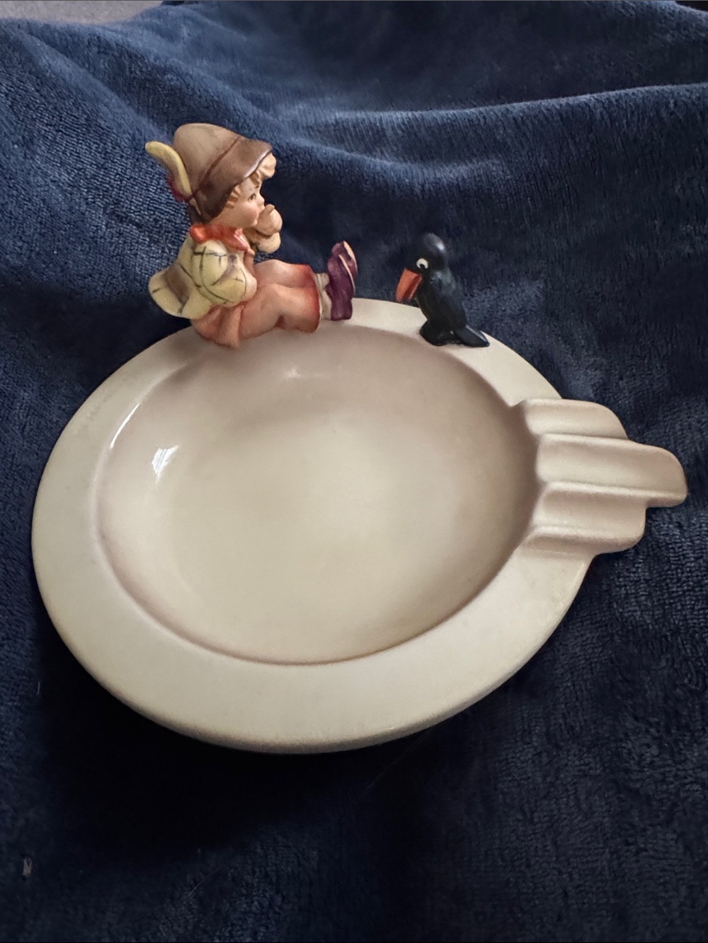 Hummel 34 Singing Lesson Ashtray